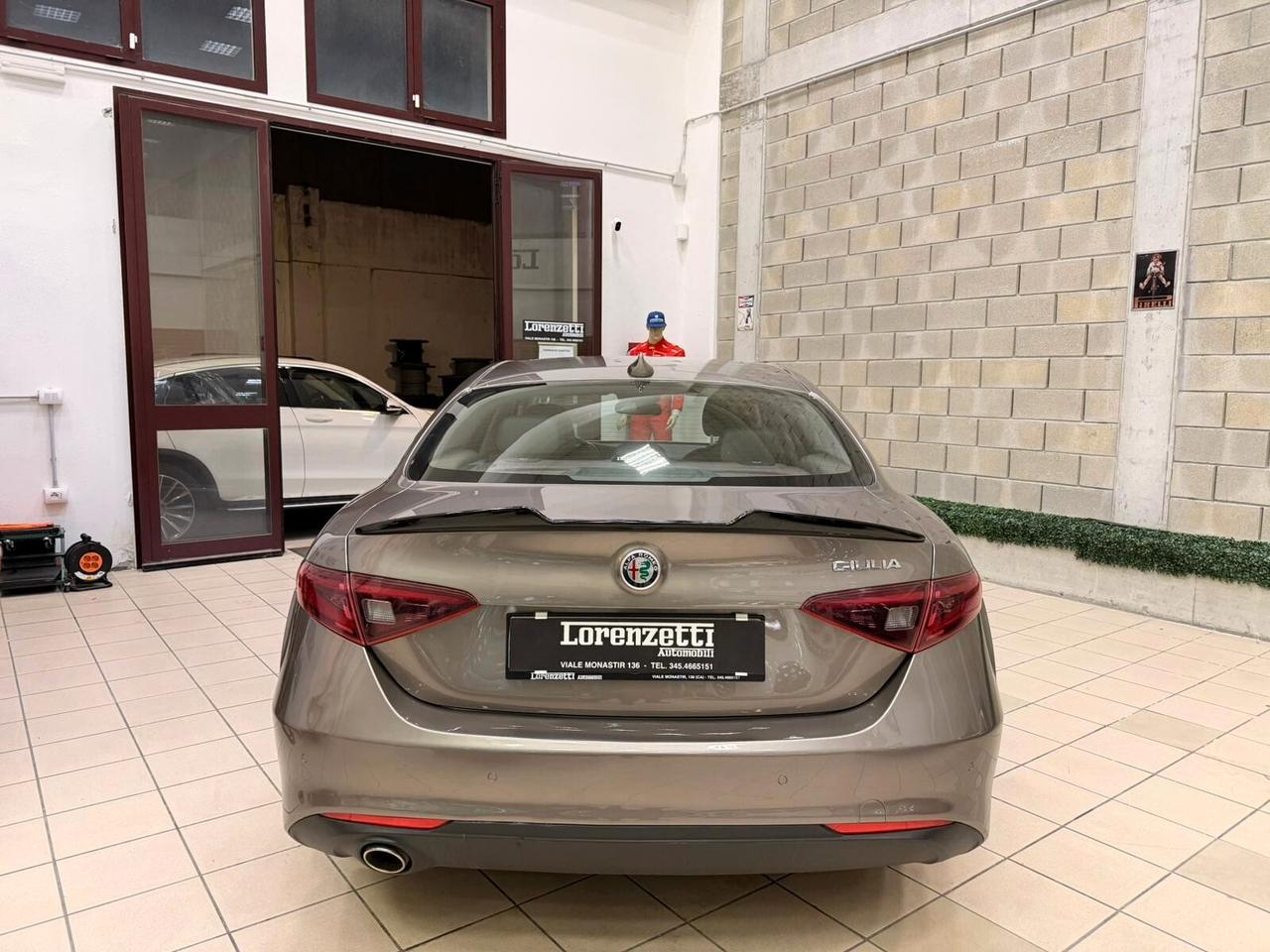 Alfa Romeo Giulia 2.2 180 CV AT8 - IVA ESPOSTA