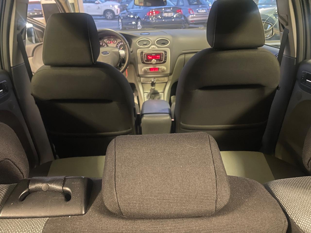 Ford Focus 1.6 (100CV) 5p. GHIA - Nessun vincolo -