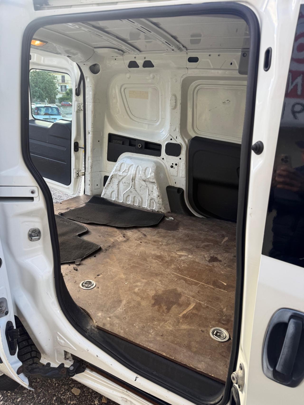 Fiat Doblo Doblò 1.6 MJT 105CV PL-TN Cargo Maxi Lamierato SX