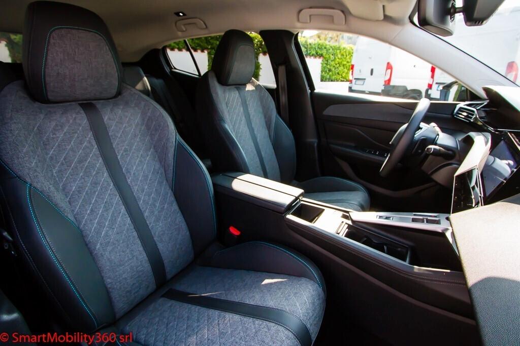 Peugeot 408 Hybrid 136 e-DCS6 Allure - Ok neopatentati!!!