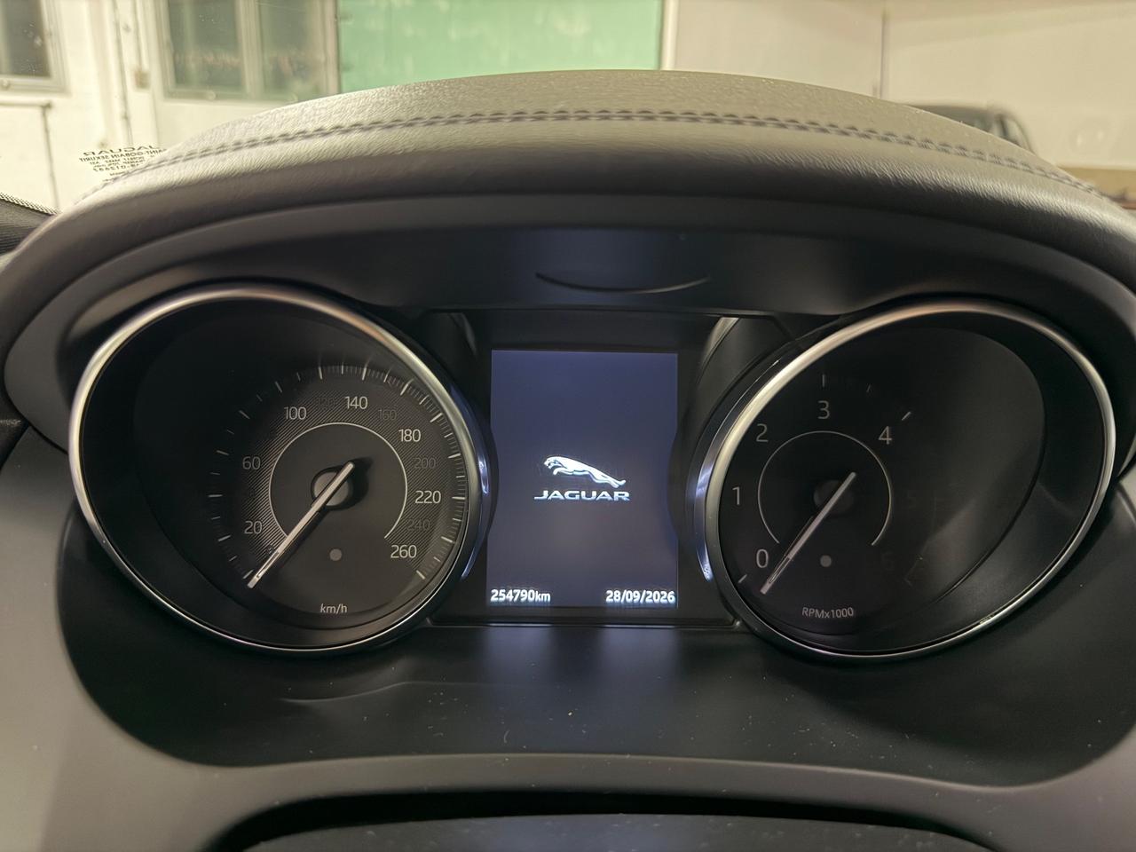 Jaguar E-Pace 2.0D 180 CV AWD aut. First Edition