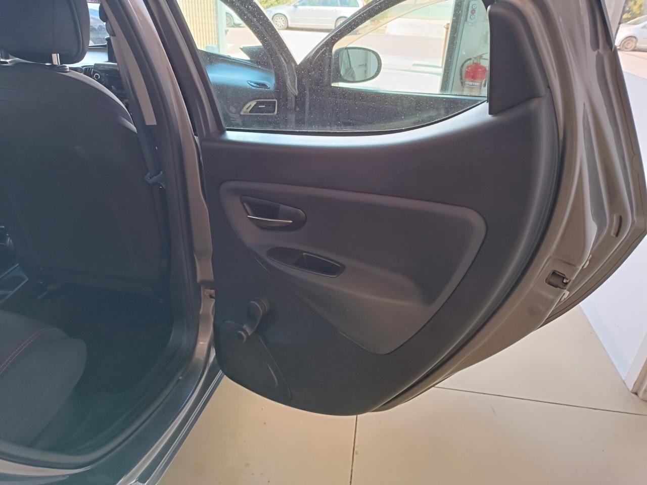 Lancia Ypsilon 1.3 MJT 16V 95 CV 5 porte S&S Platinum