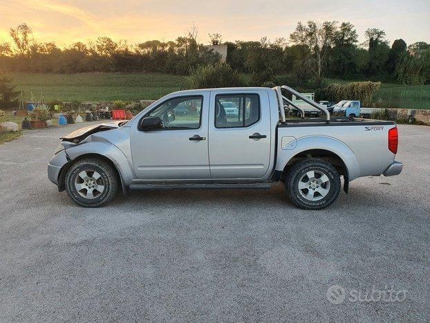 Nissan Navara (D40) 2.5 dCi 171CV 4WD Cabina Doppia SE