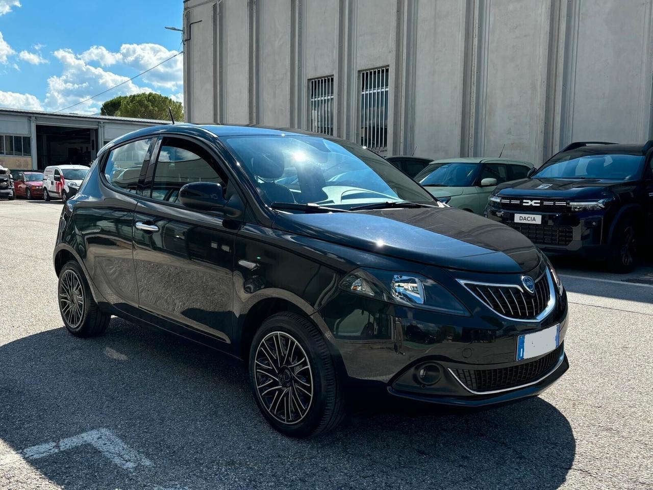 Lancia Ypsilon 1.0 FireFly 5 porte S&S Hybrid Gold