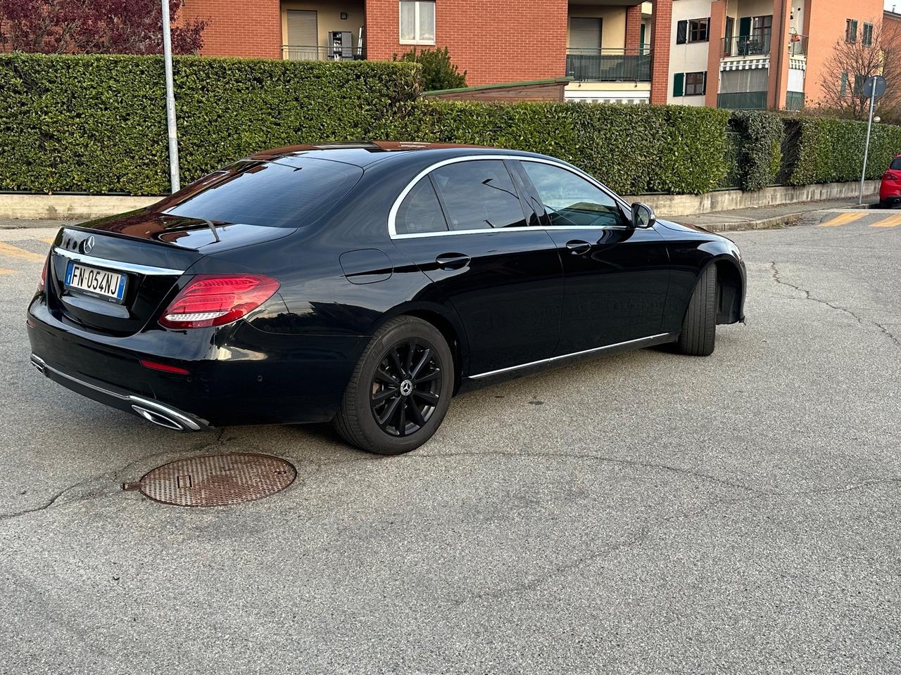 Mercedes-benz E 220 200 d Auto Premium Plus