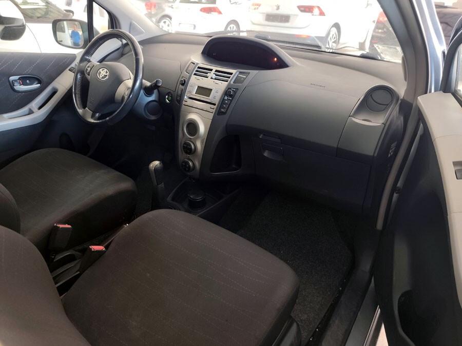 Toyota Yaris 1.0 3 porte Sol