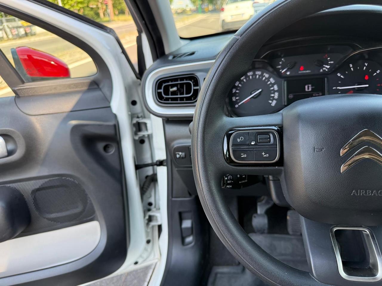 Citroen C3 83cv Benzina 5 porte Shine Navi bicolor pdc