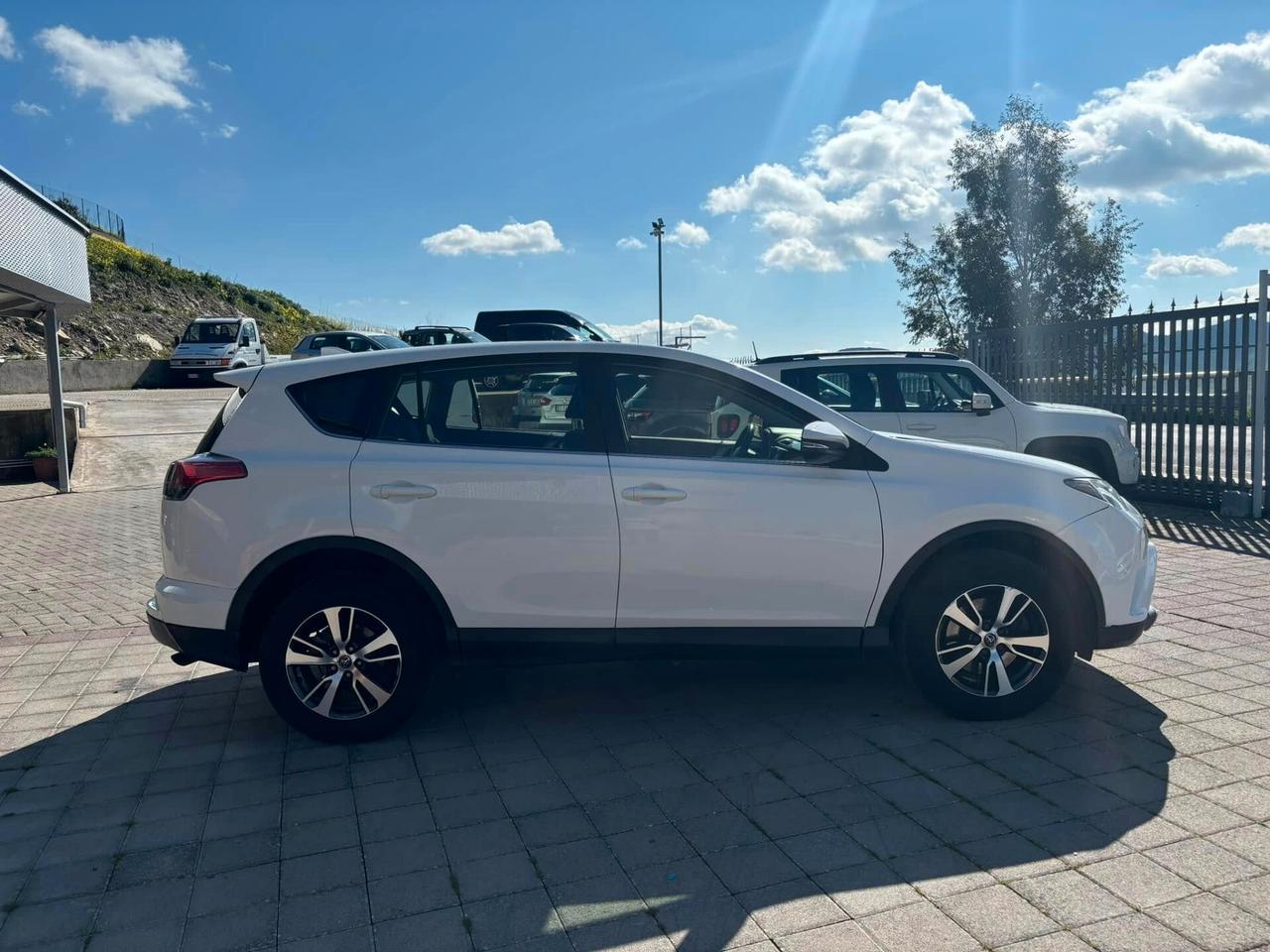 TOYOTA RAV-4 2.0 - 2016