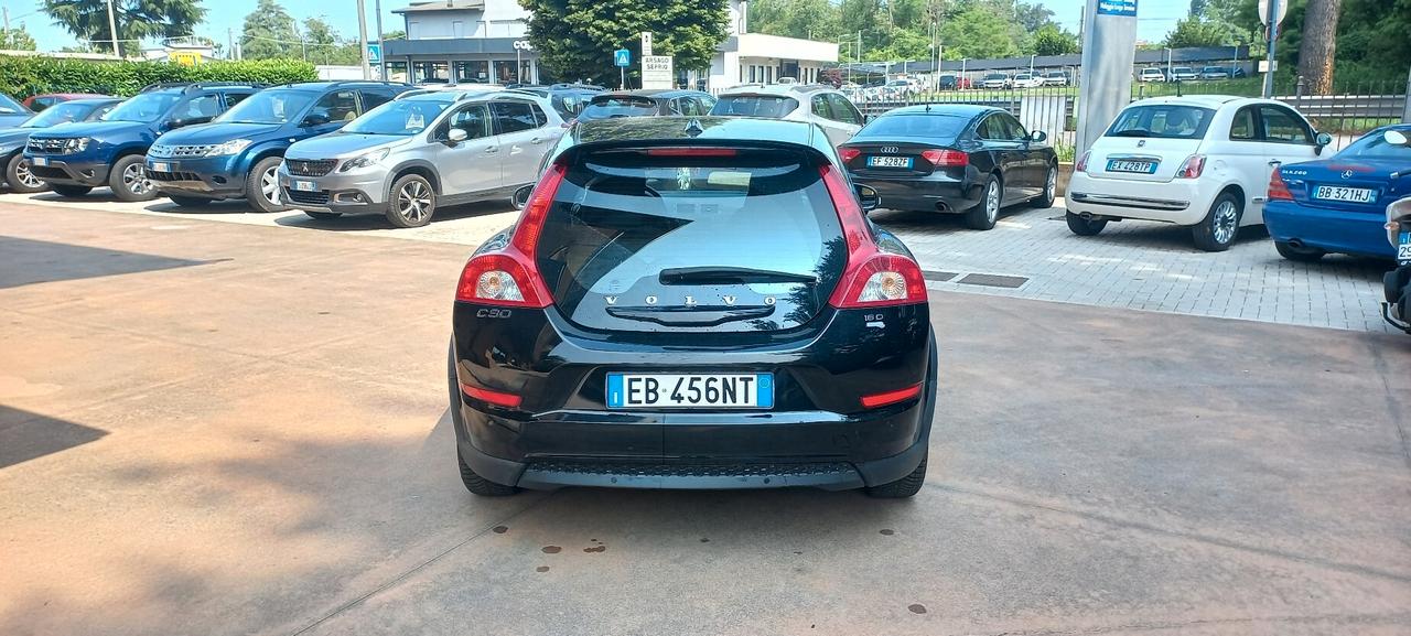 Volvo C30 coupe'