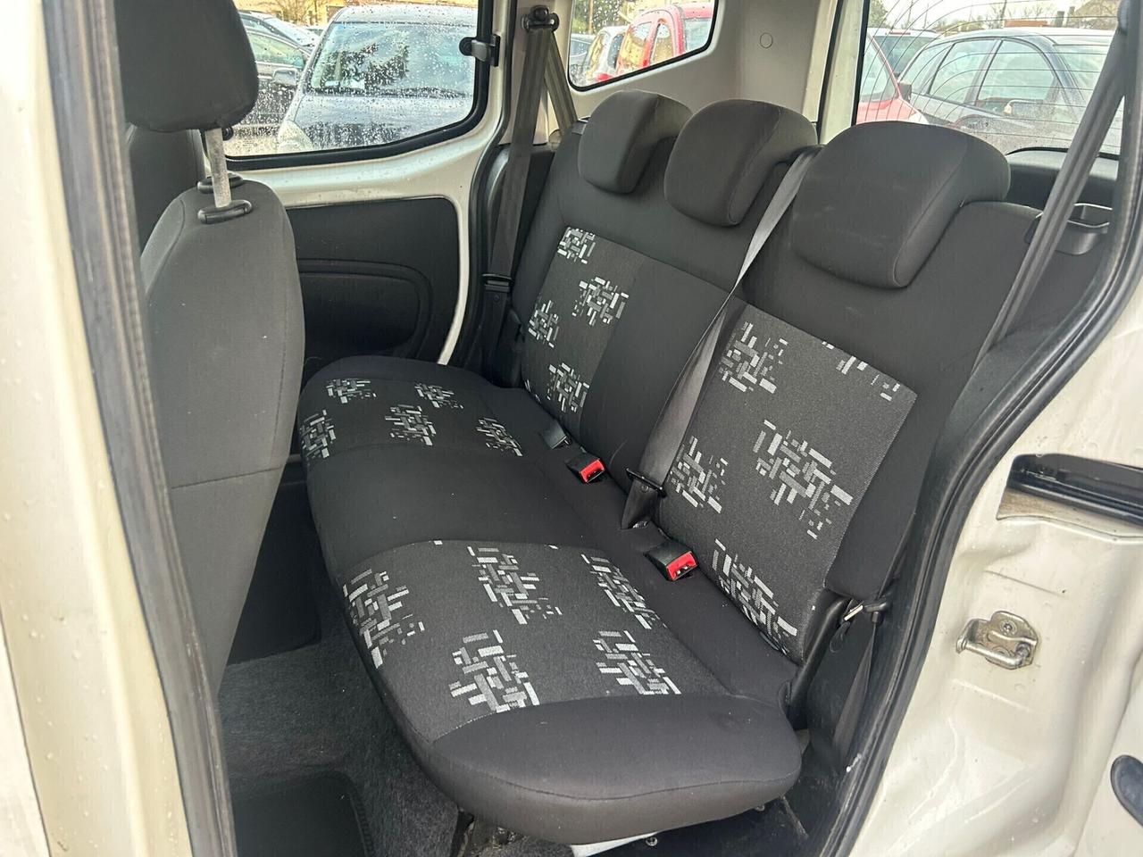 Fiat Fiorino 1.4 8V Combi Semivetrato Natural Power SX