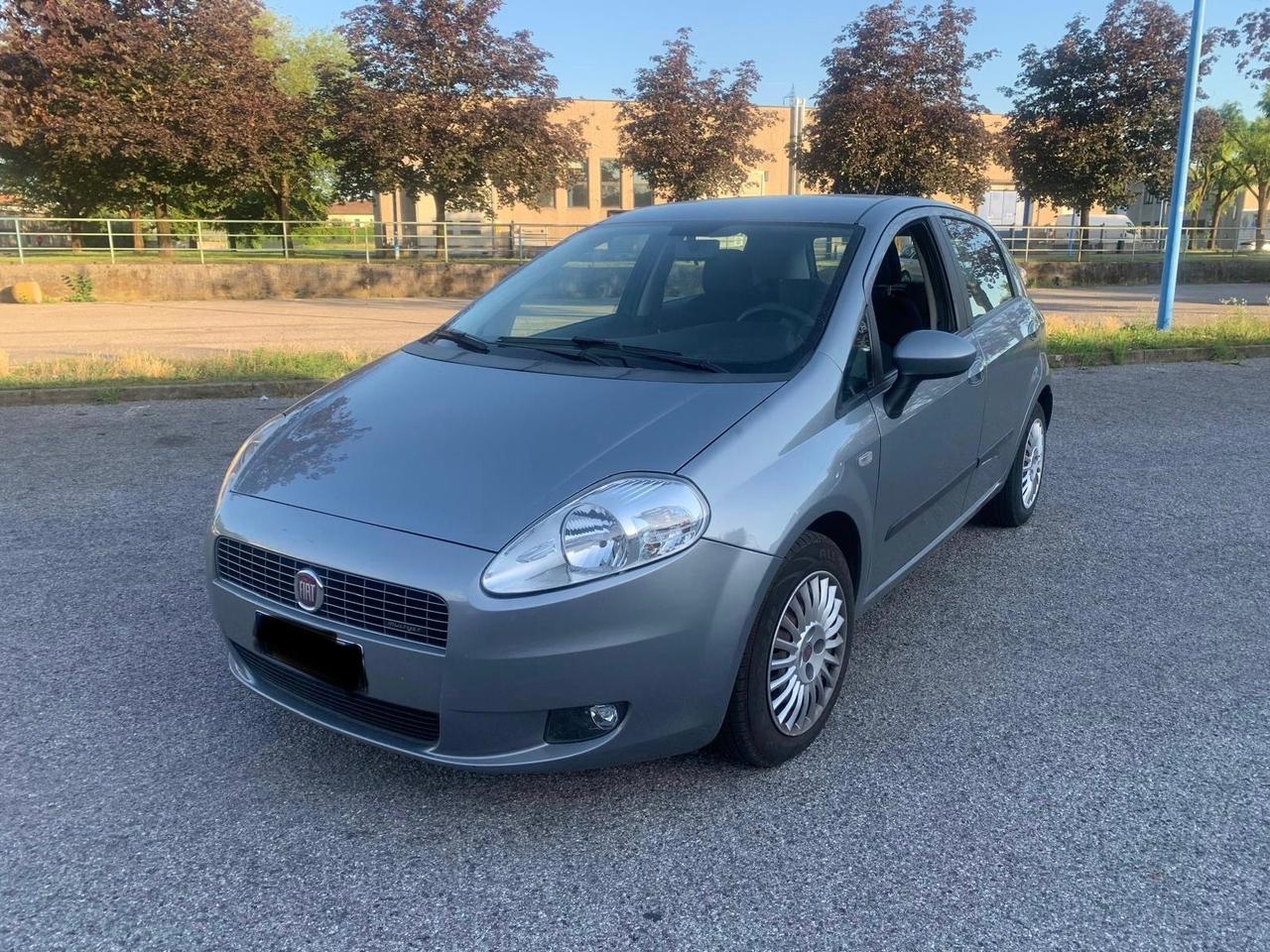 Fiat Grande Punto 1.3 MJT 75 CV 5 porte Dynamic
