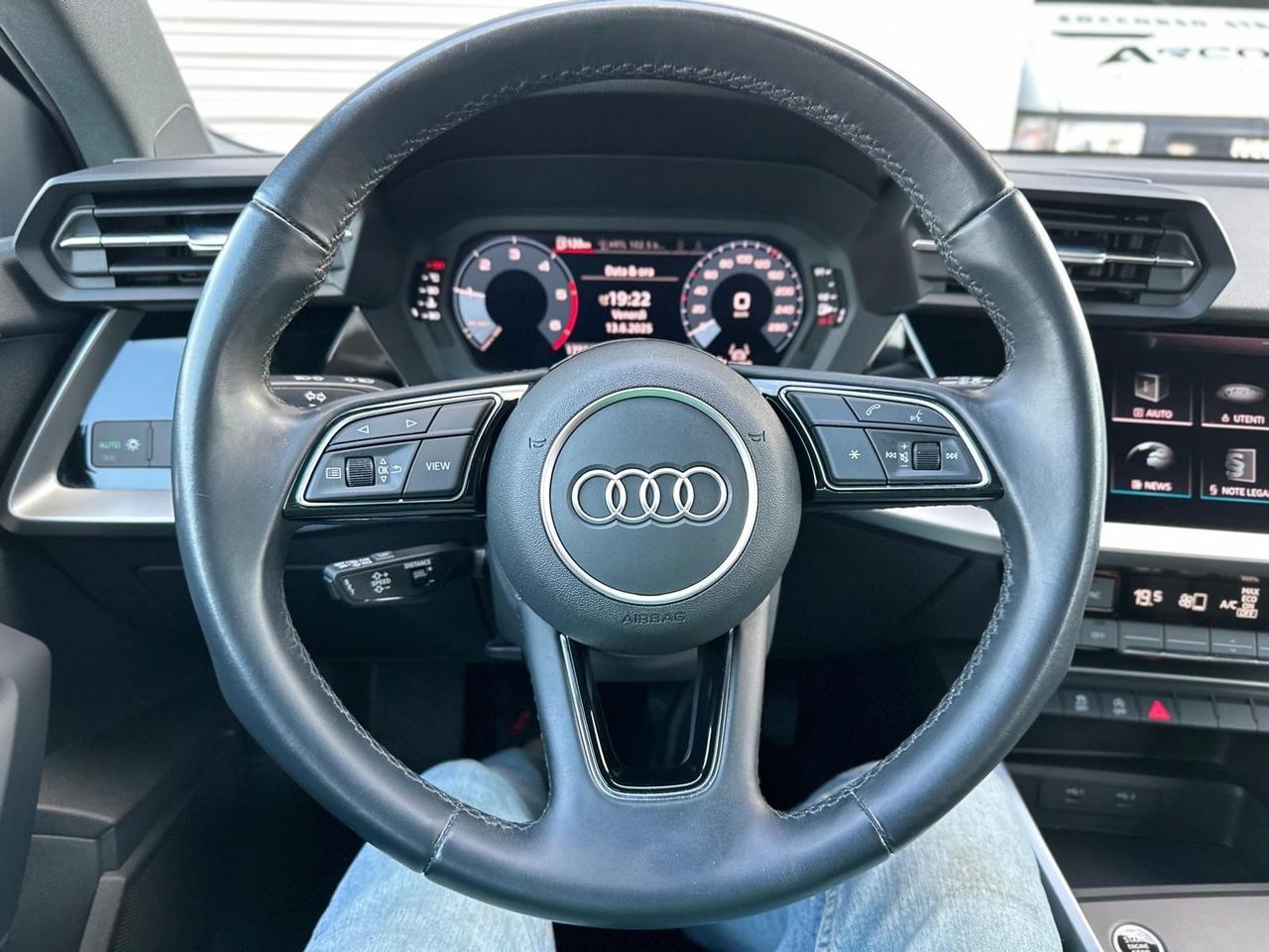 Audi A3 SPB 30 TDI Business Advanced