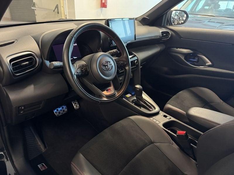 Toyota Yaris Cross Yaris Cross 1.5 Hybrid 5p. E-CVT GR SPORT Black Sky
