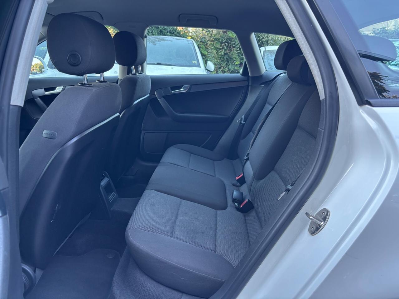 Audi A3 SPB 1.6 TDI 105 CV OK NEOPATENTATI