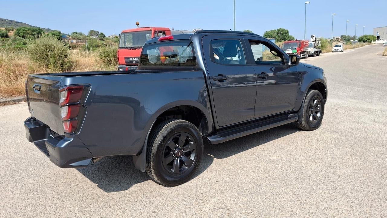 Isuzu D-Max N60 D-Max N60 1.9 aut. Crew Nitro Sport Cab