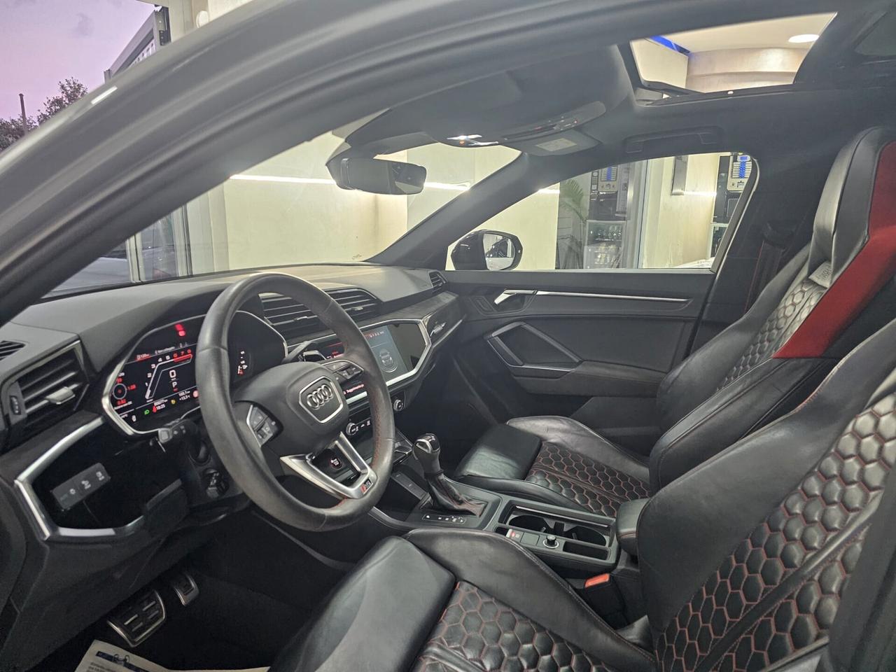 NUOVA AUDI RSQ3 SPORTBACK 2.5 BENZ 400CV S-TRONIC BLACKLINE