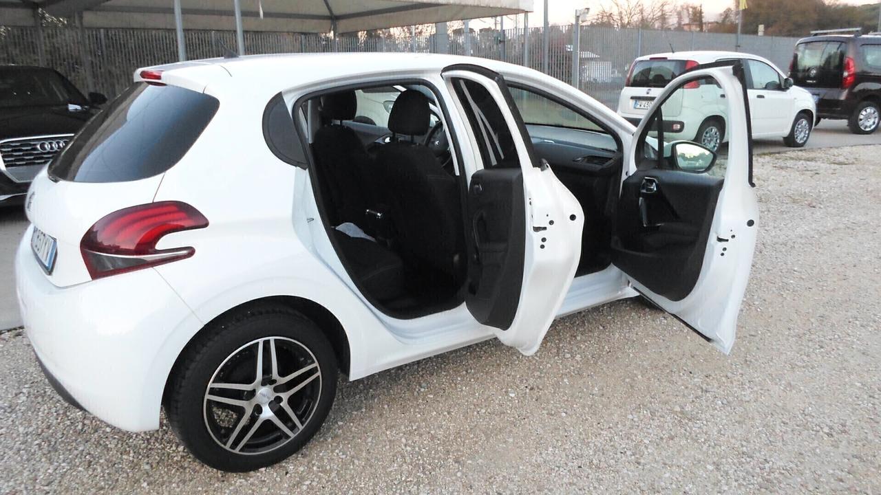 Peugeot 208 BlueHDi 75 5 porte Active