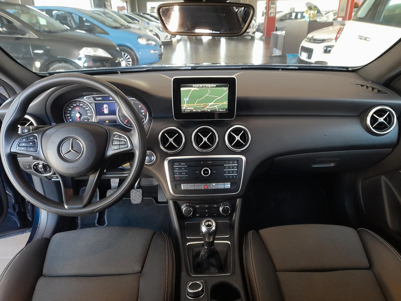 Mercedes-benz A 180 A 180 d Business