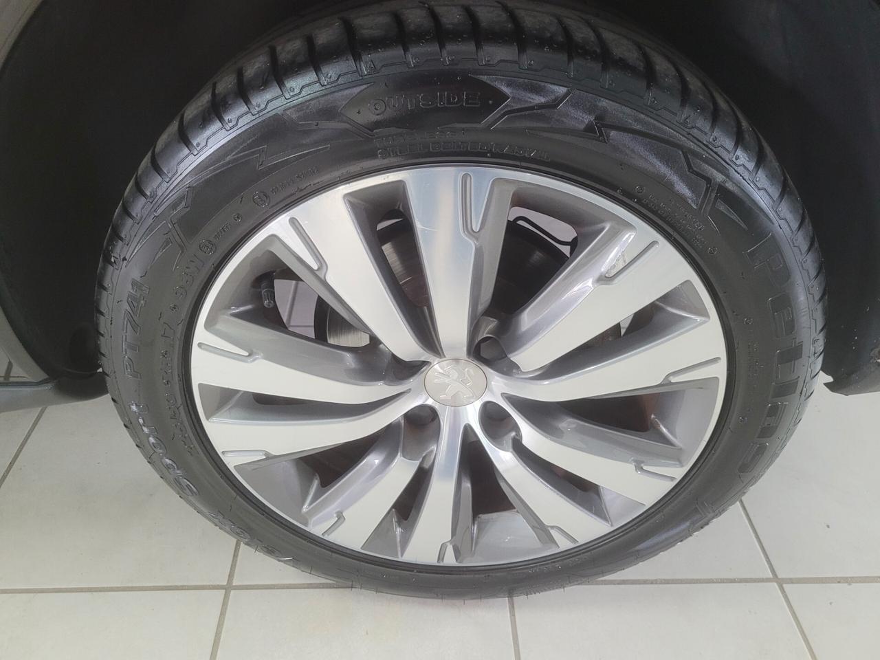 Peugeot 3008 BlueHDi 120 S&S Allure