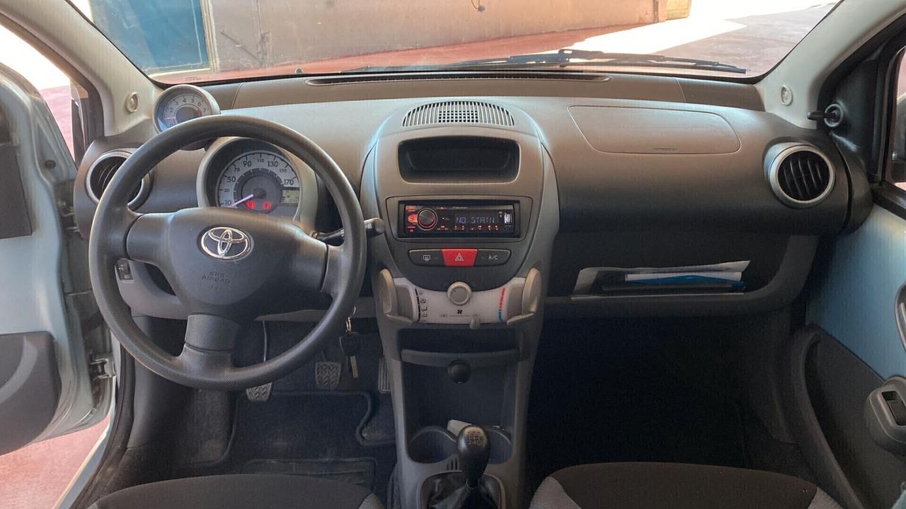 Toyota Aygo 1.0 12V VVT-i 5 porte