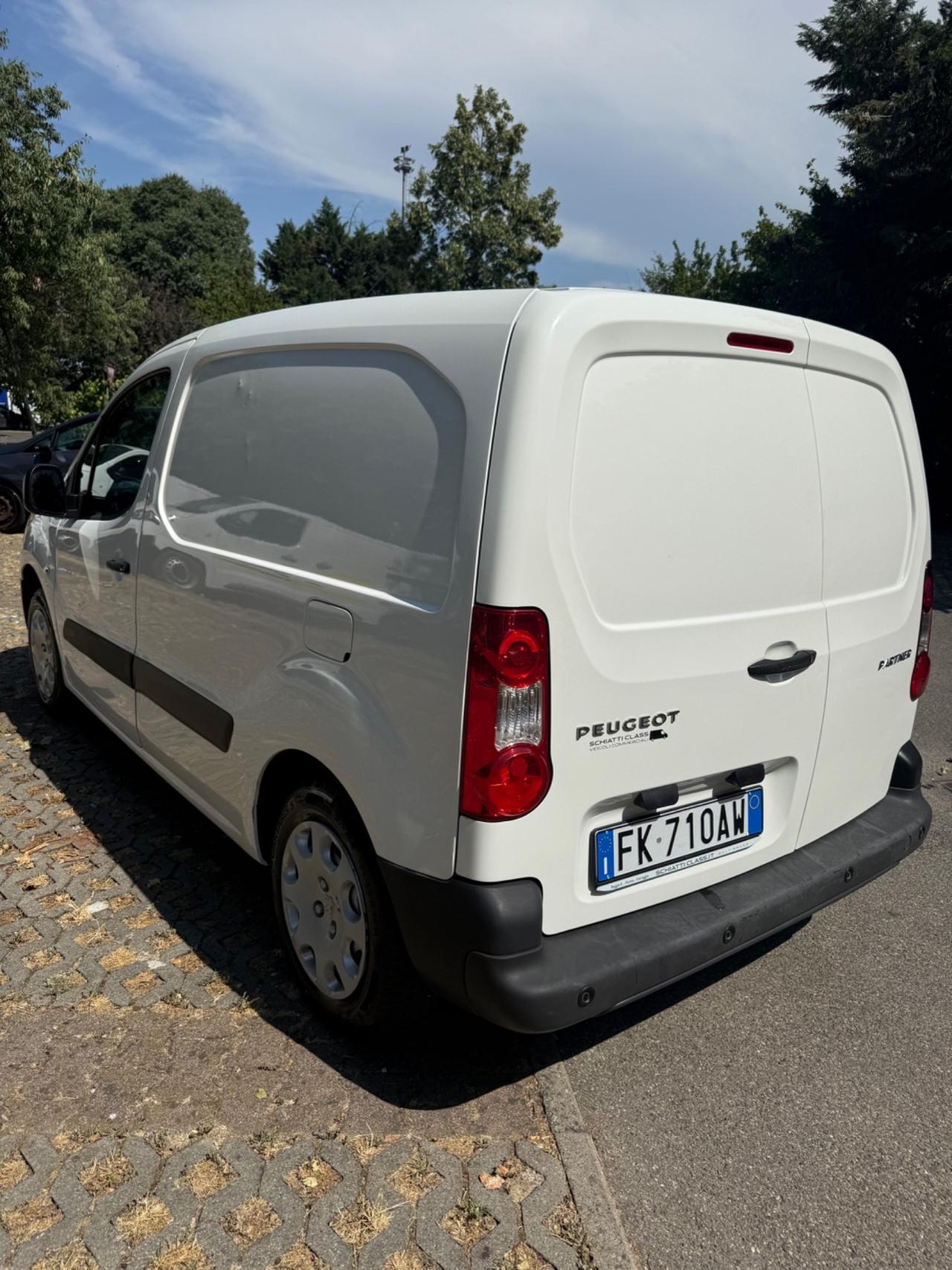 Peugeot Partner BlueHDi 100 ETG6 S&S L1 Furgone Pro