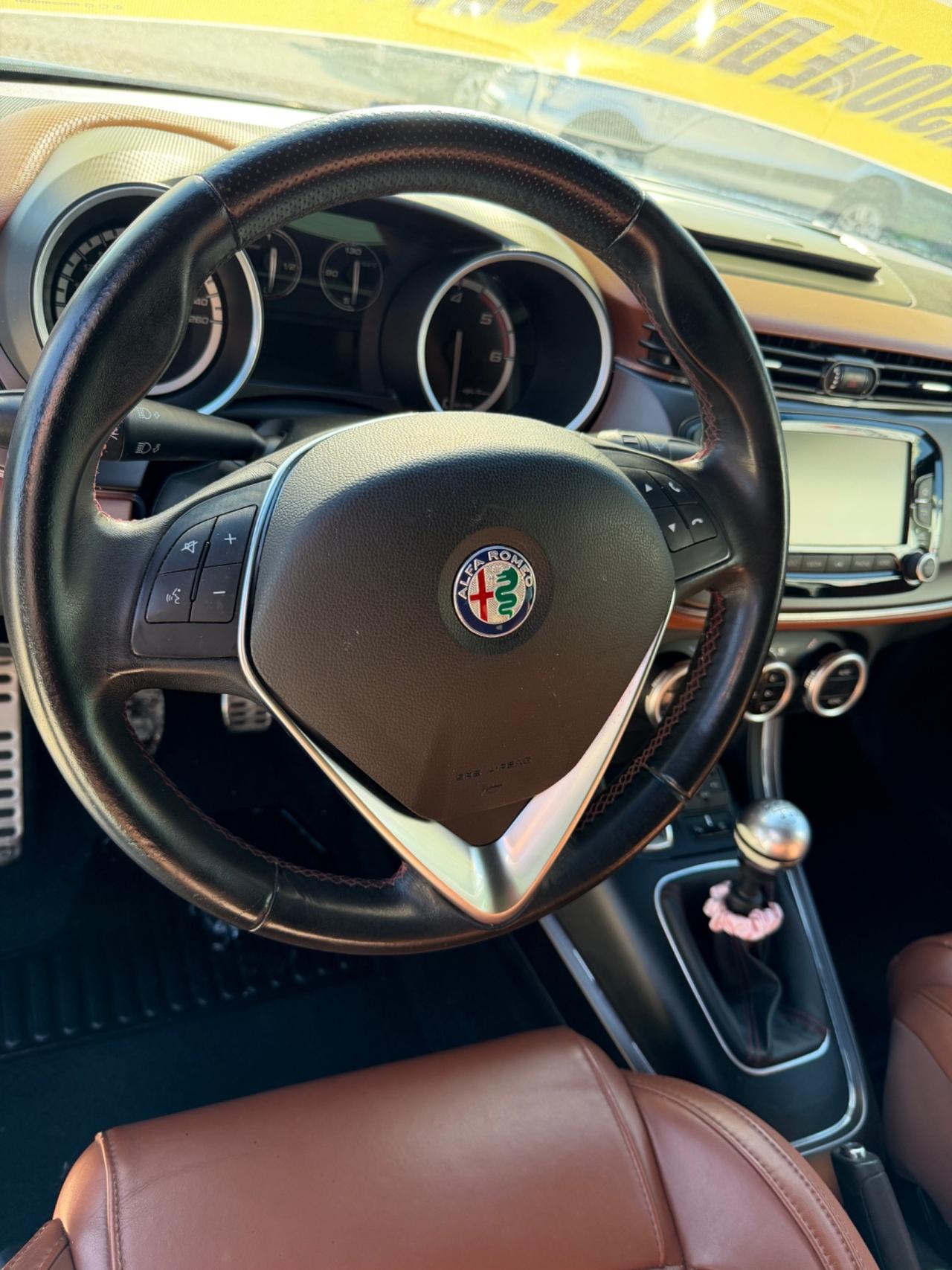 Alfa Romeo Giulietta 1.6 JTDm-2 105 CV Exclusive