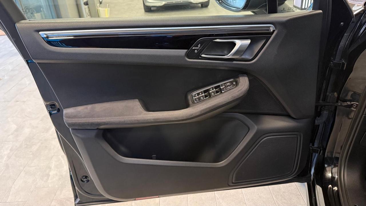 Porsche Macan 2.9 GTS 381CV 2020 TETTO APRIBILE