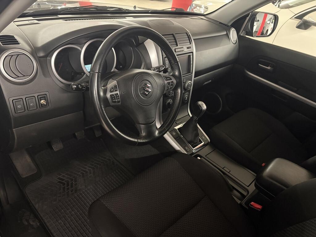 Suzuki Grand Vitara 1.9 DDiS 4x4 gancio