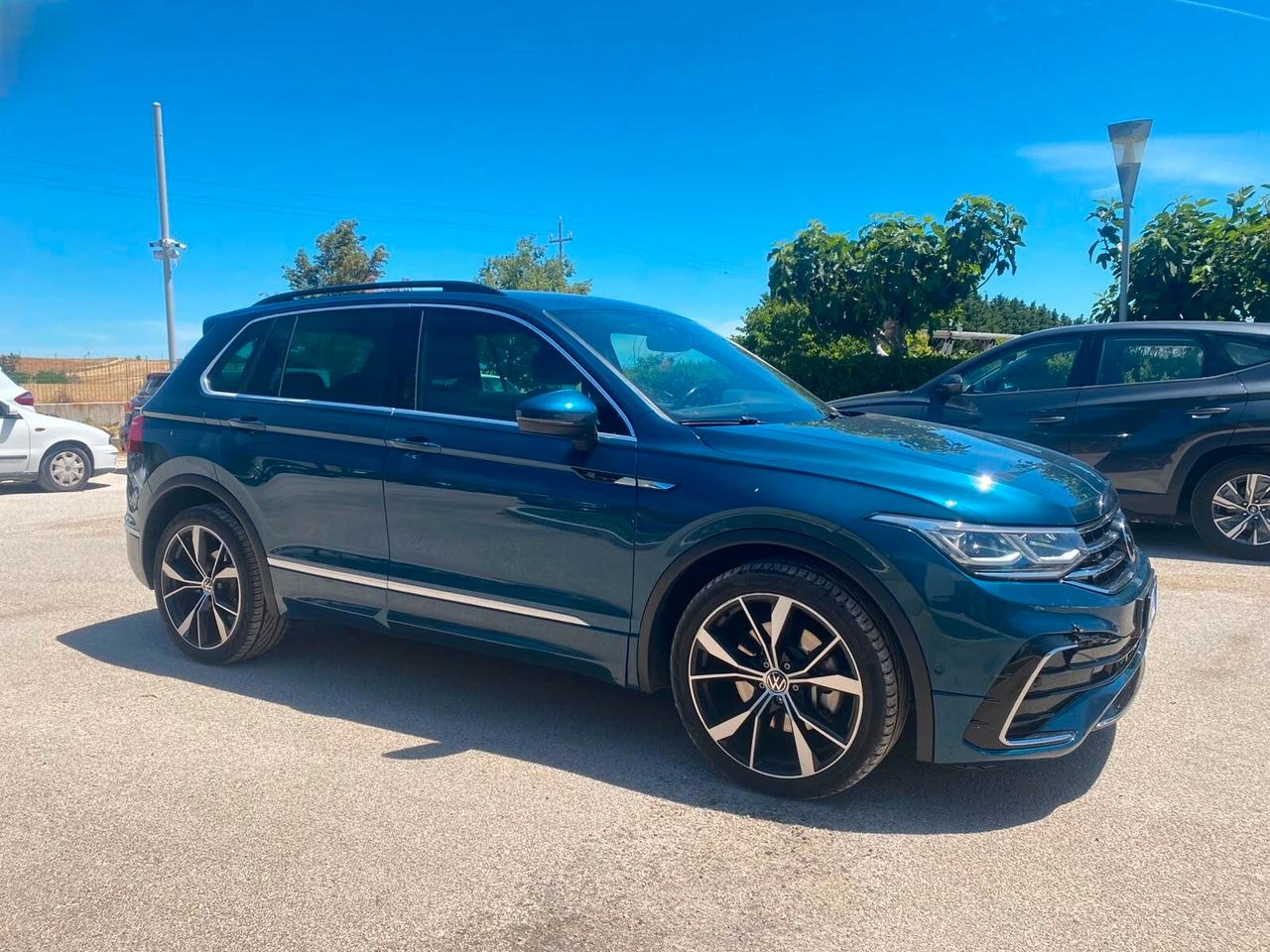 Volkswagen Tiguan 2.0 TDI 200 CV SCR DSG 4MOTION R-Line - AUTOCARRO N1