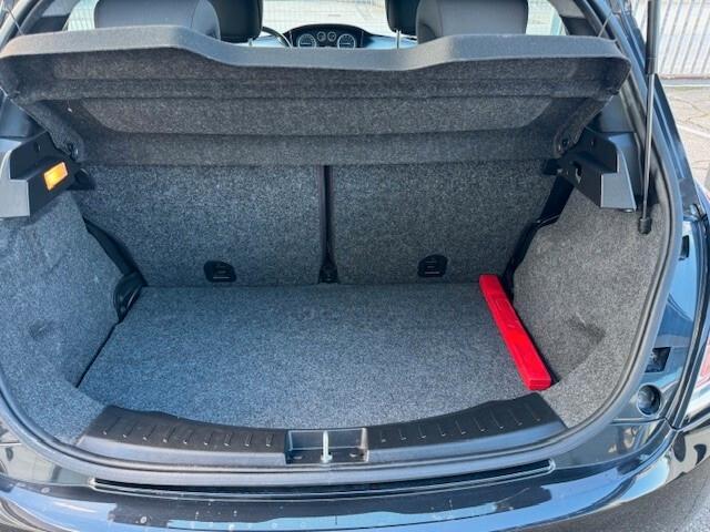 Lancia Ypsilon 0.9 TwinAir 85 CV 5 porte Metano Ecochic Elefantino