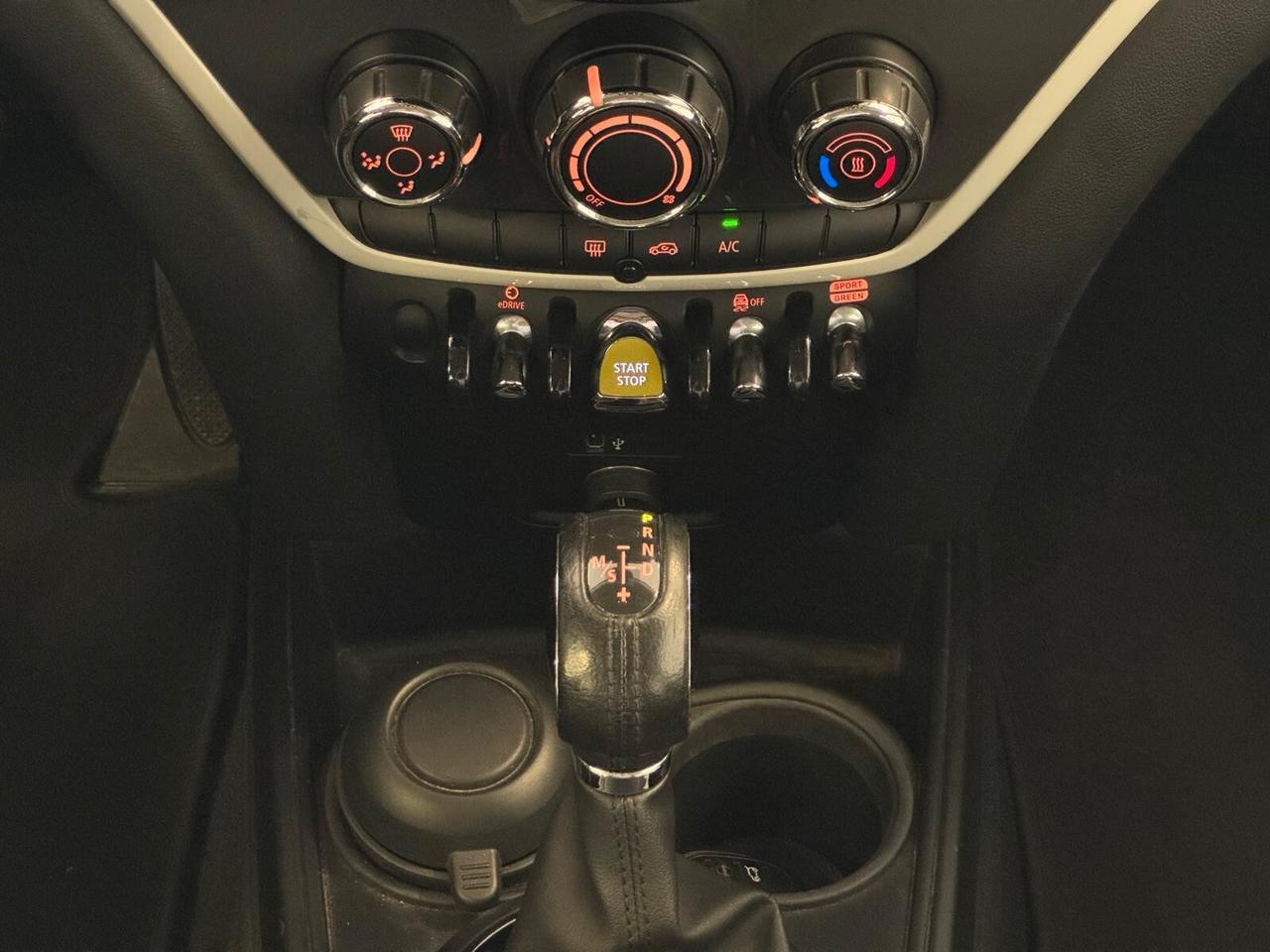Mini Cooper SD Countryman 1.5 SE Hype ALL4 Automatica