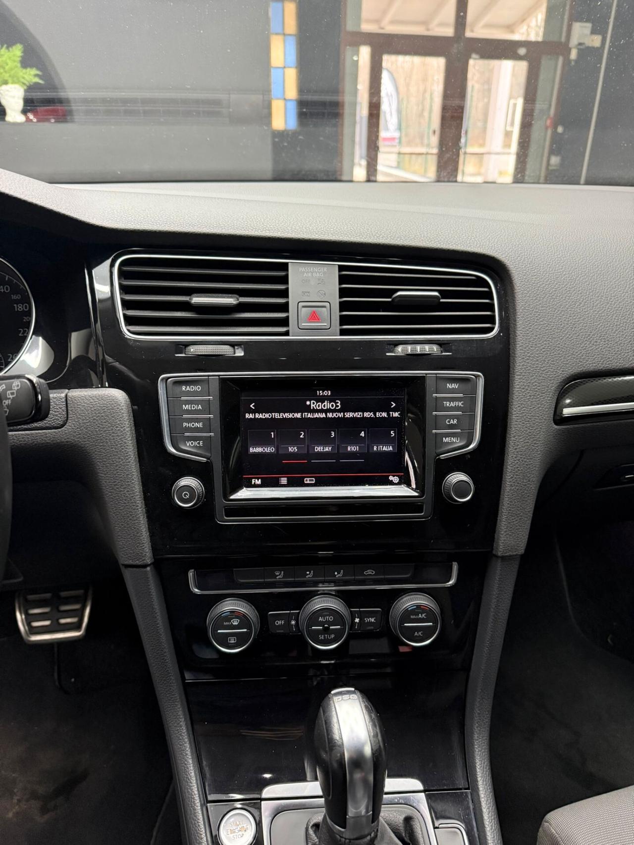 Volkswagen Golf 2.0 TDI DSG 3p. Highline BlueMotion Technology