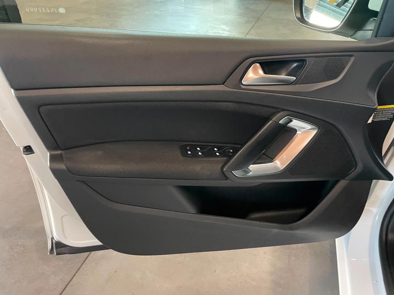 Peugeot 308 BlueHDi 130 S&S SW Allure