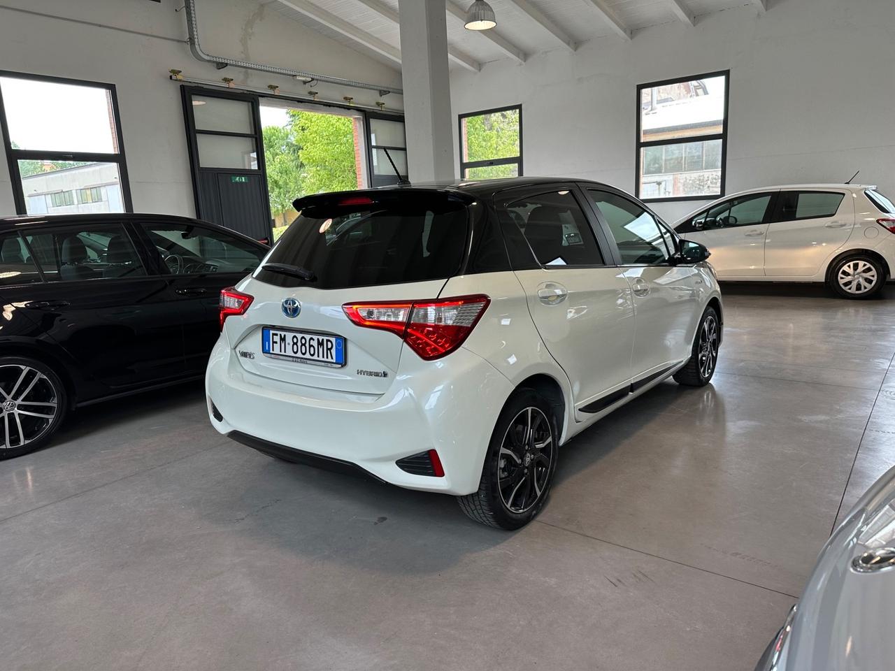 Toyota Yaris 1.5 Hybrid 5 porte Active