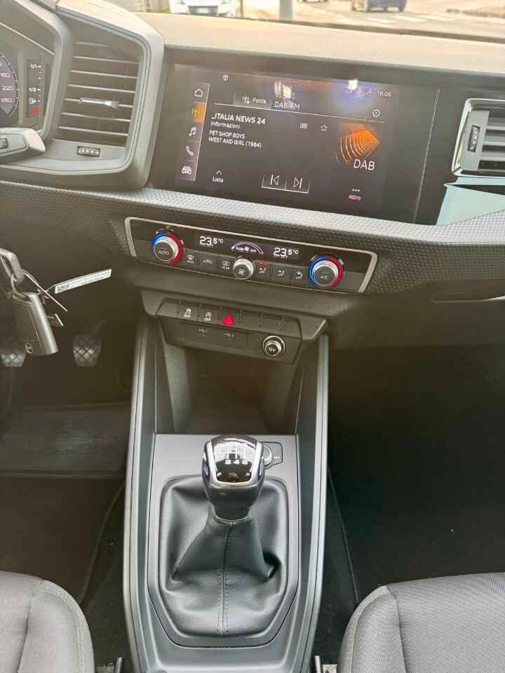 AUDI A1 SPORTBACK 30 TFSI Identity Black 110 CV