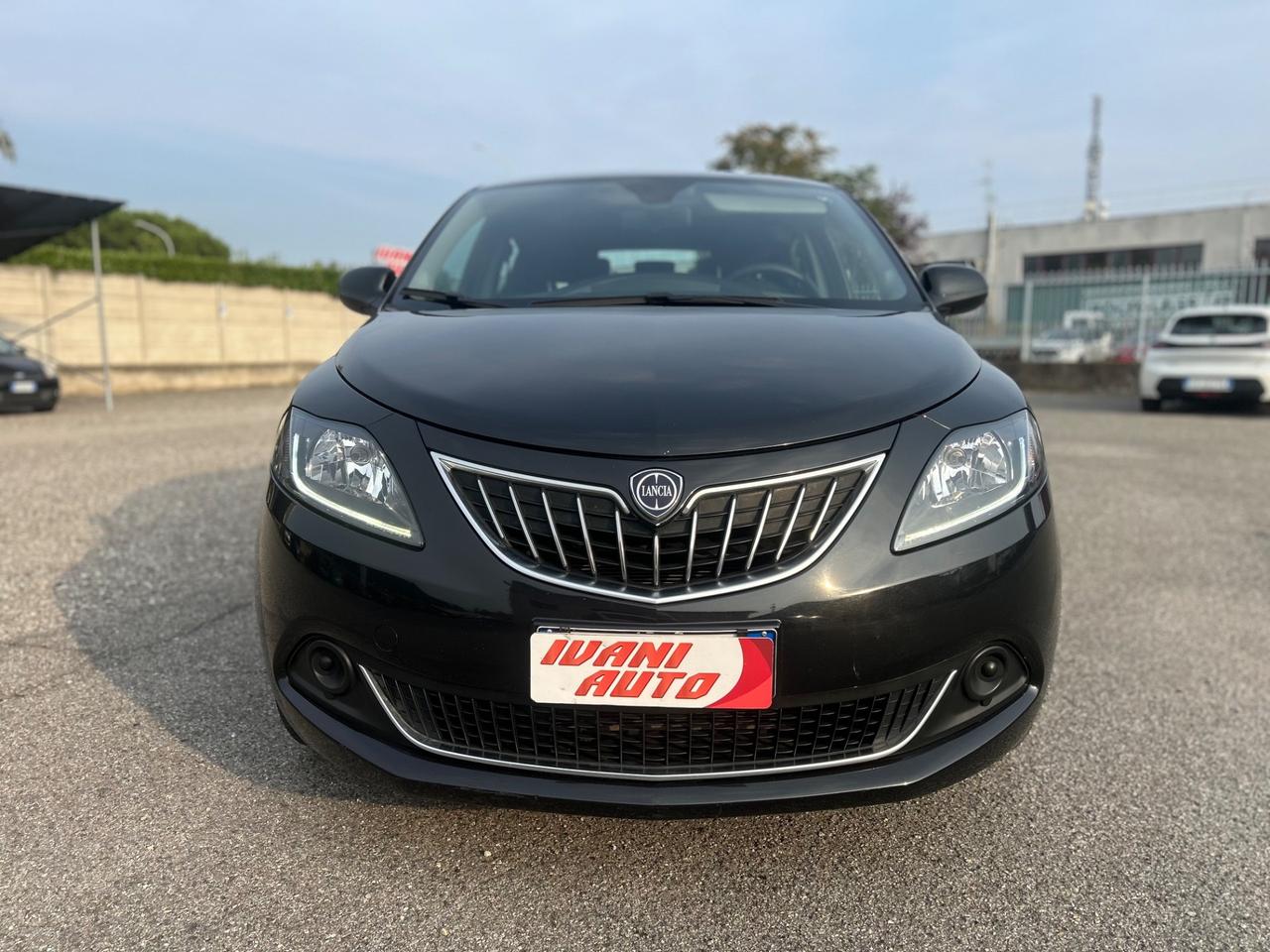 Lancia Ypsilon 1.0 FireFly Hybrid NO VINCOLI