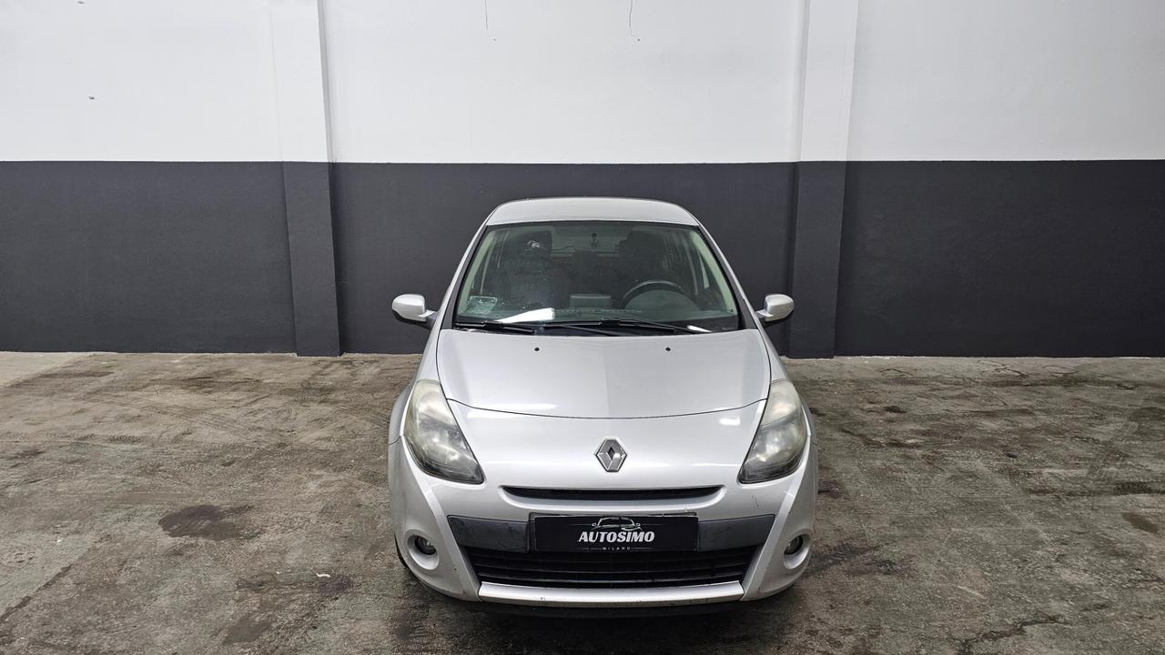 Renault Clio 1.2 16V 5 porte Dynamique