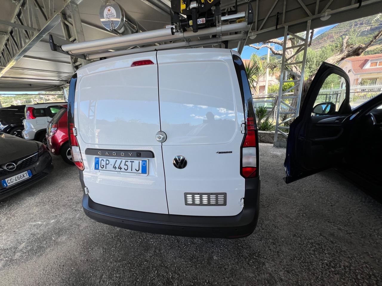 Volkswagen Caddy 2.0 TDI 122 CV 4Motion Furgone Business