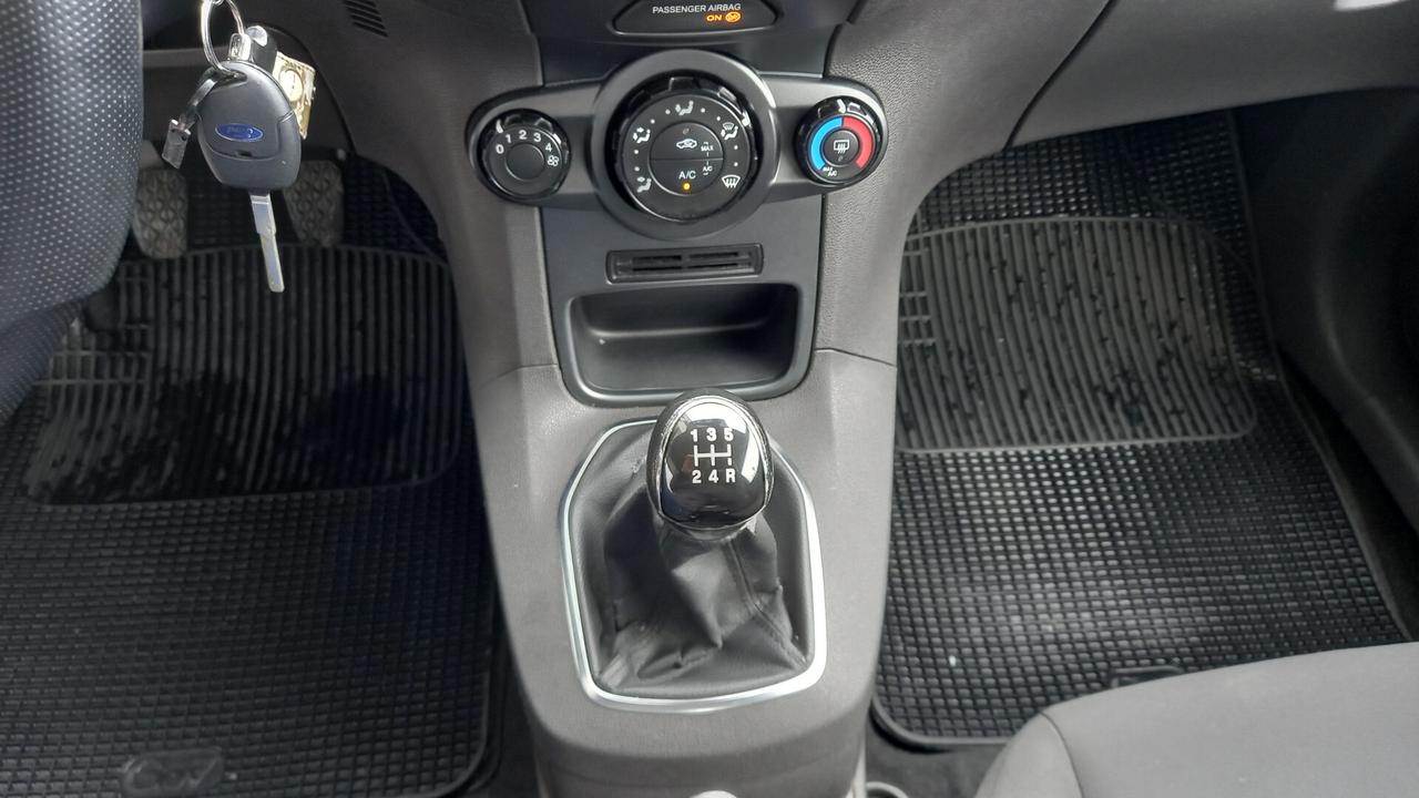 Ford Fiesta 1.4 3 porte Bz.- GPL Van - prezzo più iva