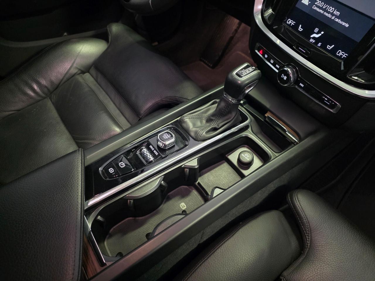 Volvo V60 D4 Geartronic gancio traino, uniproprietario, €6D