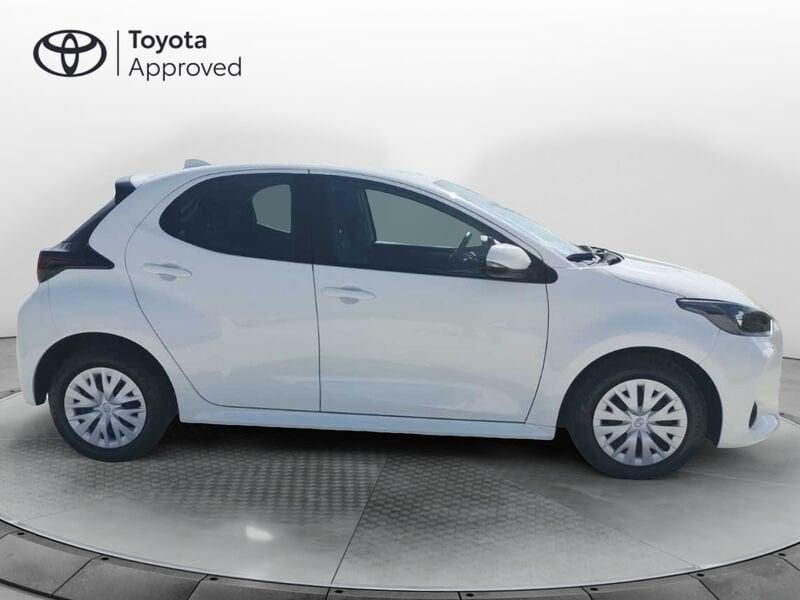 Toyota Yaris 4ª serie 1.5 Hybrid 5 porte Active