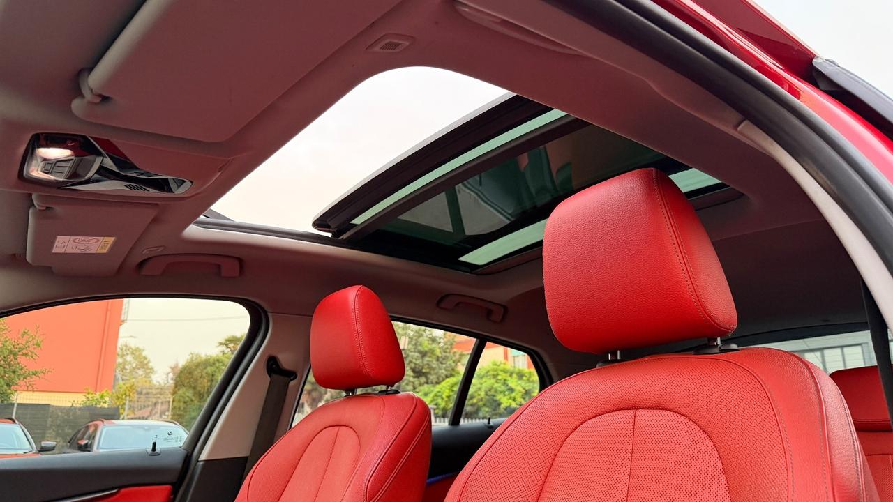 BMW 116D 1.5 LUXURY AT7 116 CV - VIRTUAL COCKPIT, TETTO APRIBILE, SEDILI IN PELLE