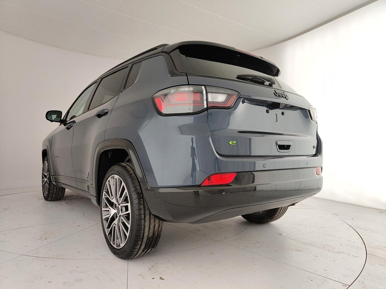 Jeep Compass HYBRID 1.5 TURBO MHEV Summit 130Cv
