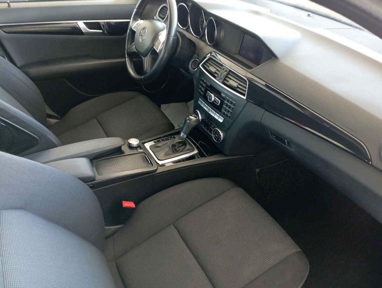 Mercedes-benz C 200 220 CDI BlueEFFICIENCY Elegance