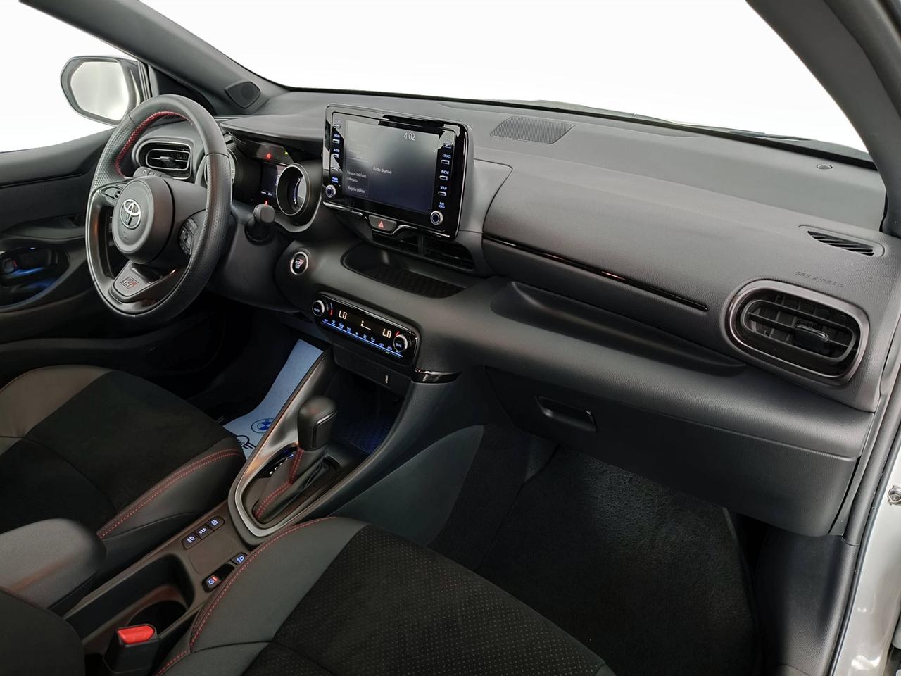 TOYOTA Yaris IV 2020 - Yaris 1.5h GR Sport
