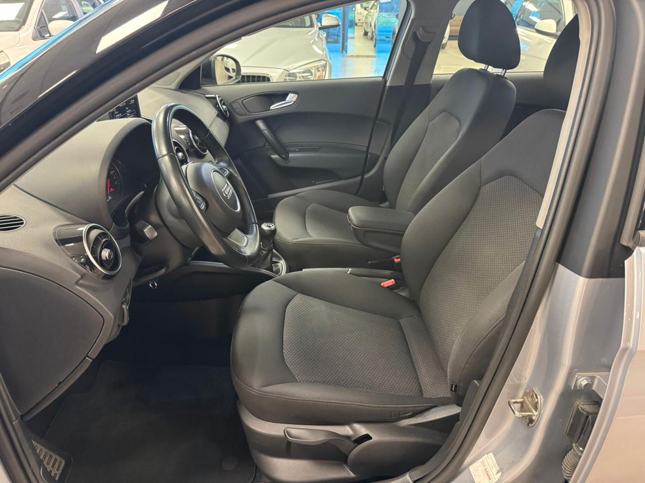 Audi A1 SPB 1.6 TDI S line edition plus