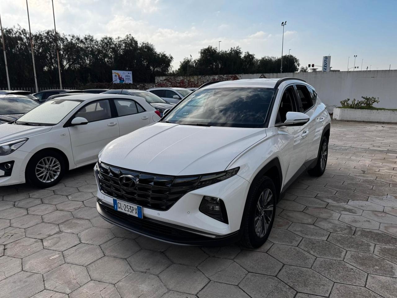 HYUNDAI TUCSON 1.6 HEV 2023 SUPER ACCESSORIATA