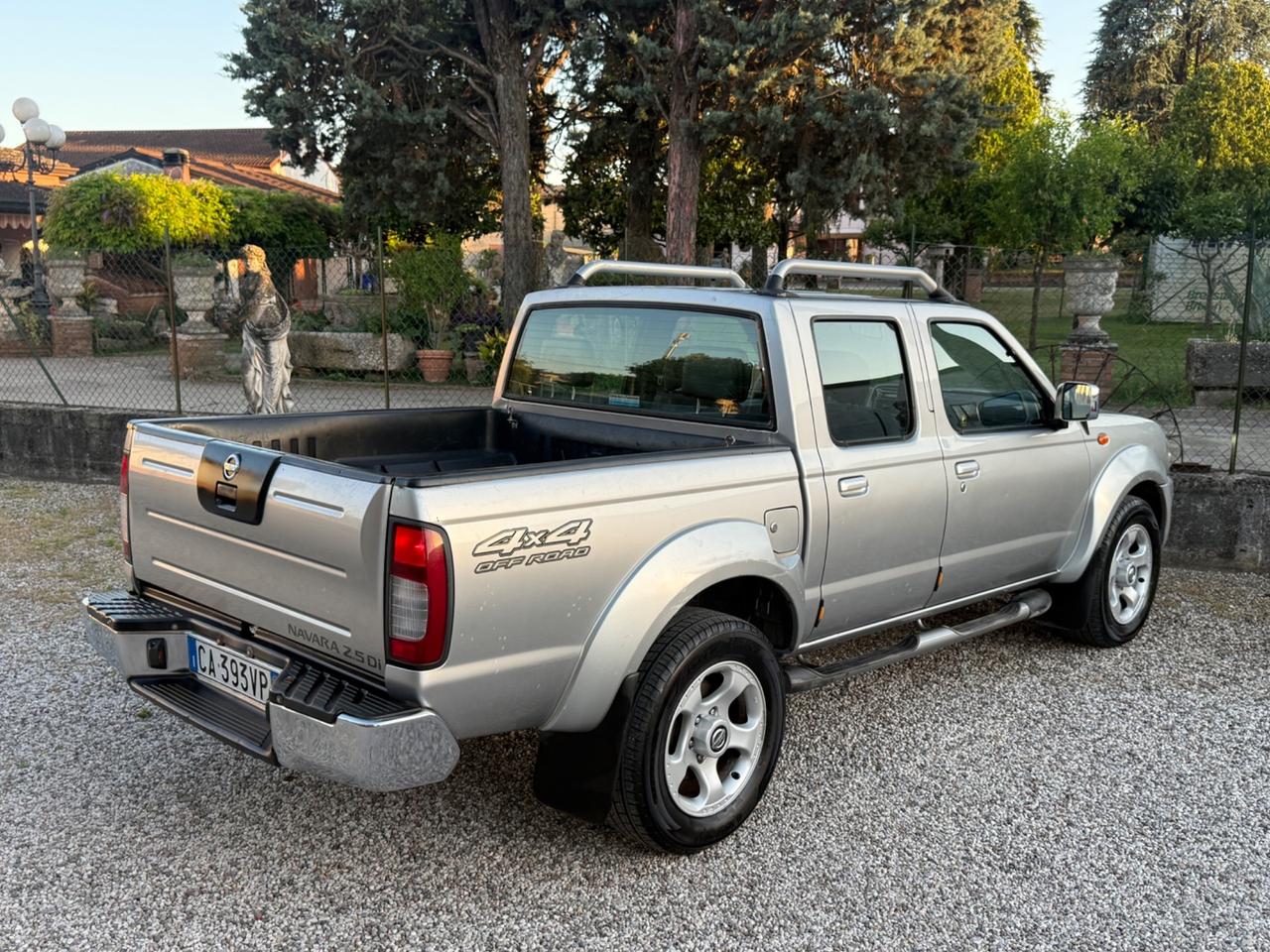Nissan Pick Up Pick-up 2.5 TD 4 porte Double Cab Navara