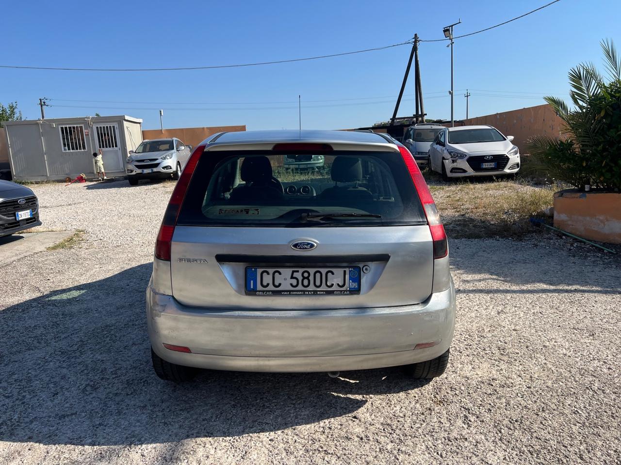 Ford Fiesta 1.4 16V 5p. Ghia