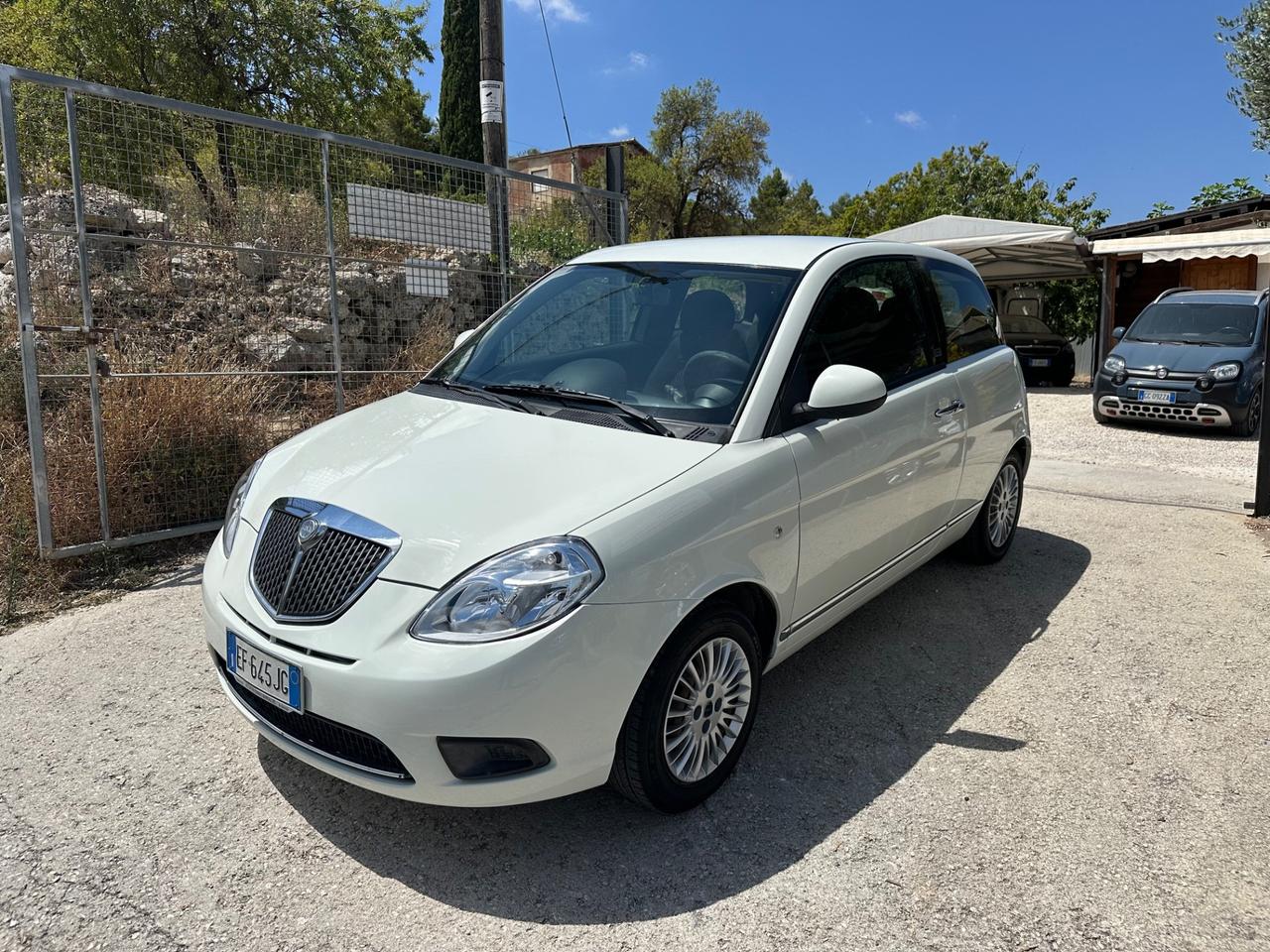 Lancia Ypsilon 1.2 benzina 69 CV